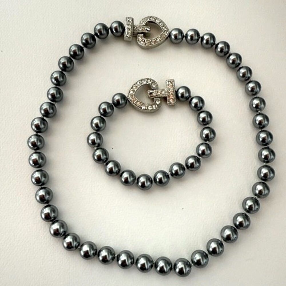 Bloomingdale’s Hematite Pearl Jewelry Set – Necklace & Bracelet
